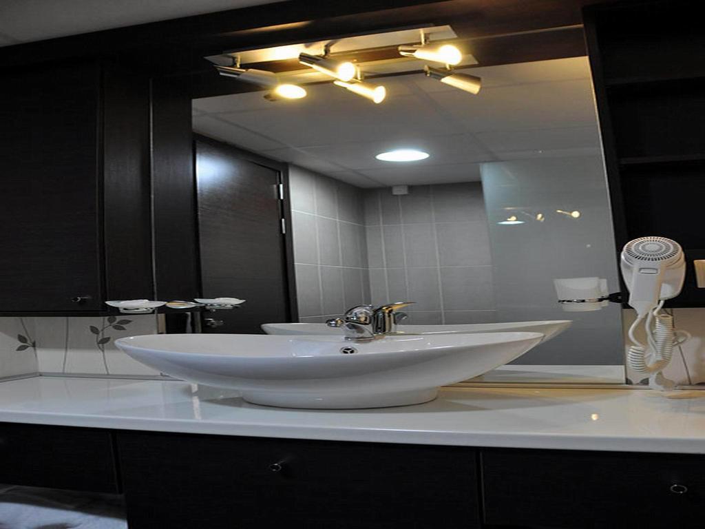 Hotel Jezero Bor Quarto foto