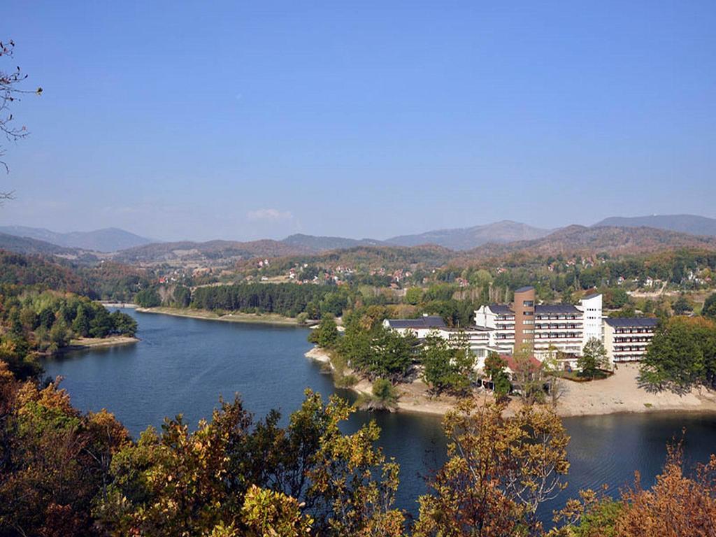 Hotel Jezero Bor Exterior foto